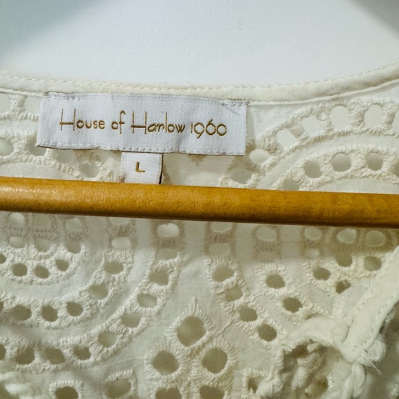 House of Harlow eyelet blouse - Picture 3 of 6